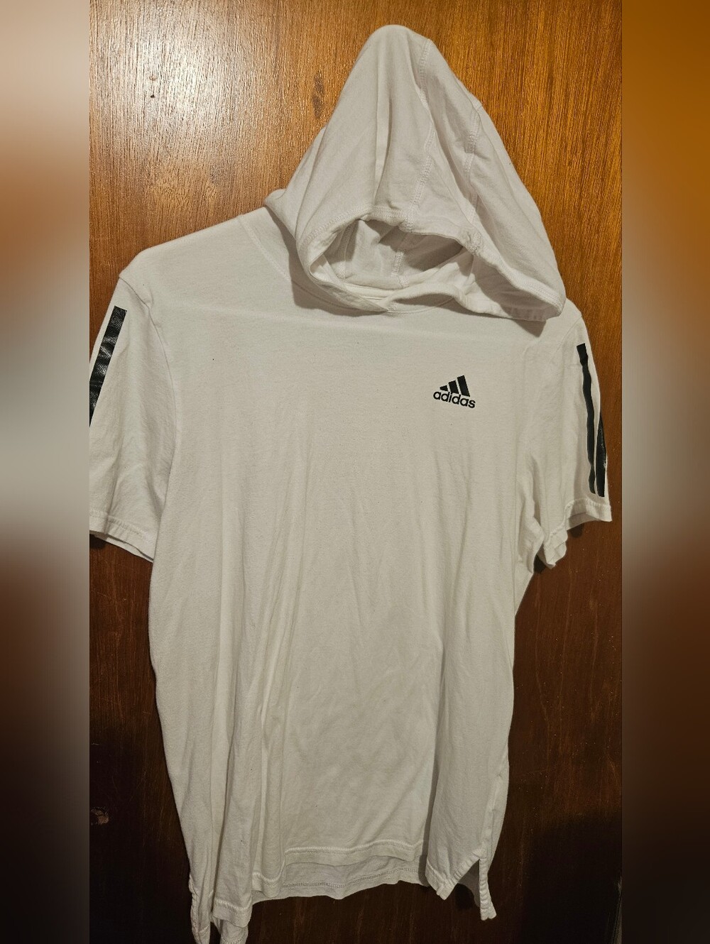 Boys ADIDAS HOODED SHIRT SIZE Large 14/16 White The Go To Tee